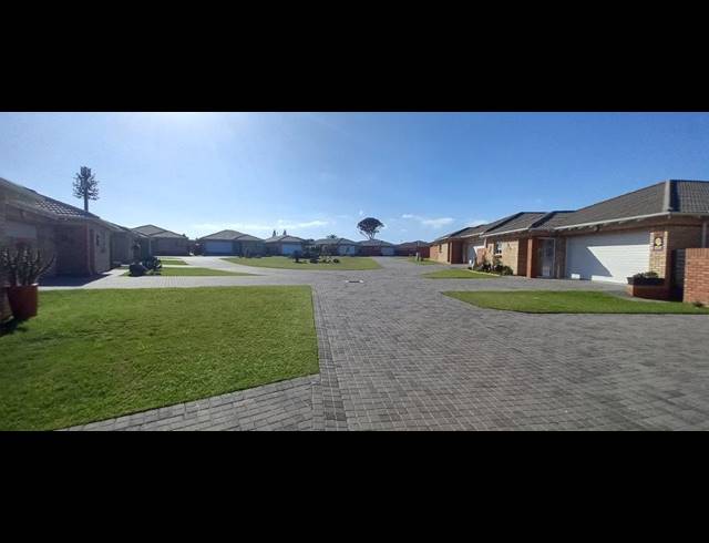 3 BEDROOM TOWNHOUSE RENTED IN BEN KAMMA